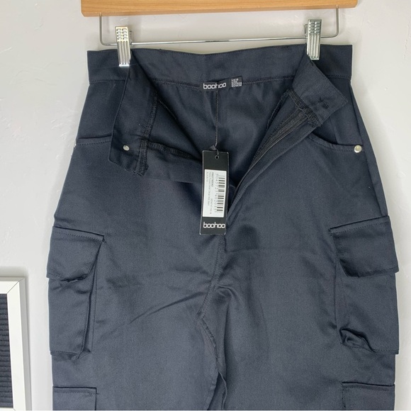 Boohoo Black Cargo Midi Skirt W/ Pockets Size 6 *NWTS* - Picture 5 of 10